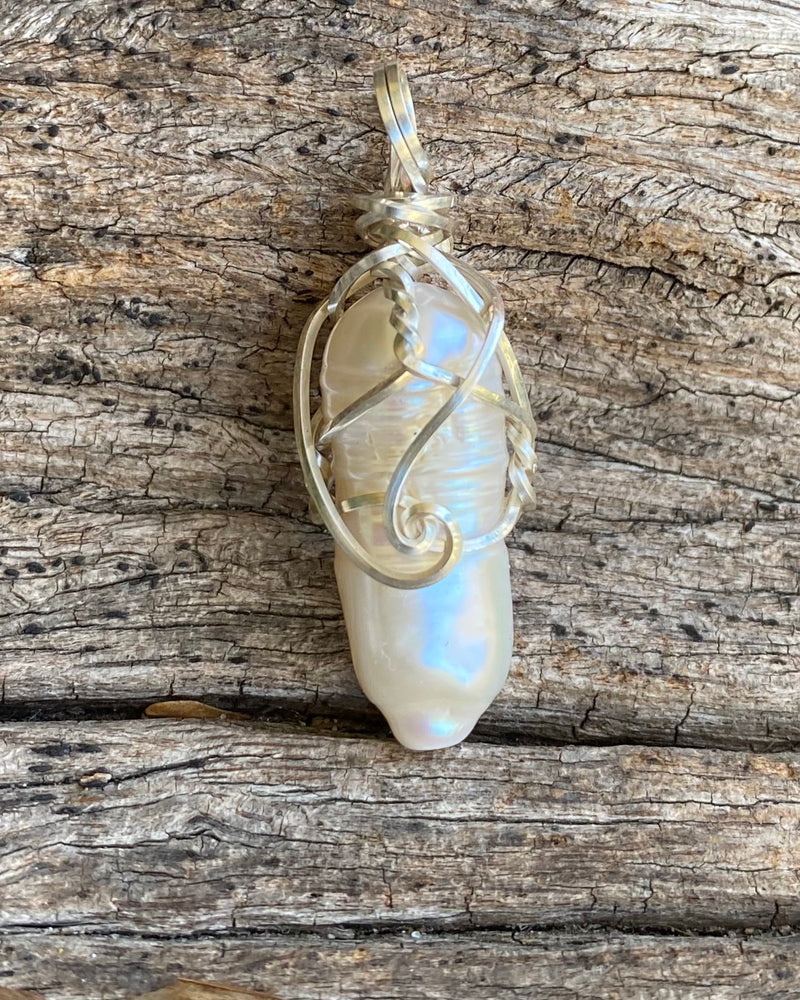 Freshwater Pearl pendant