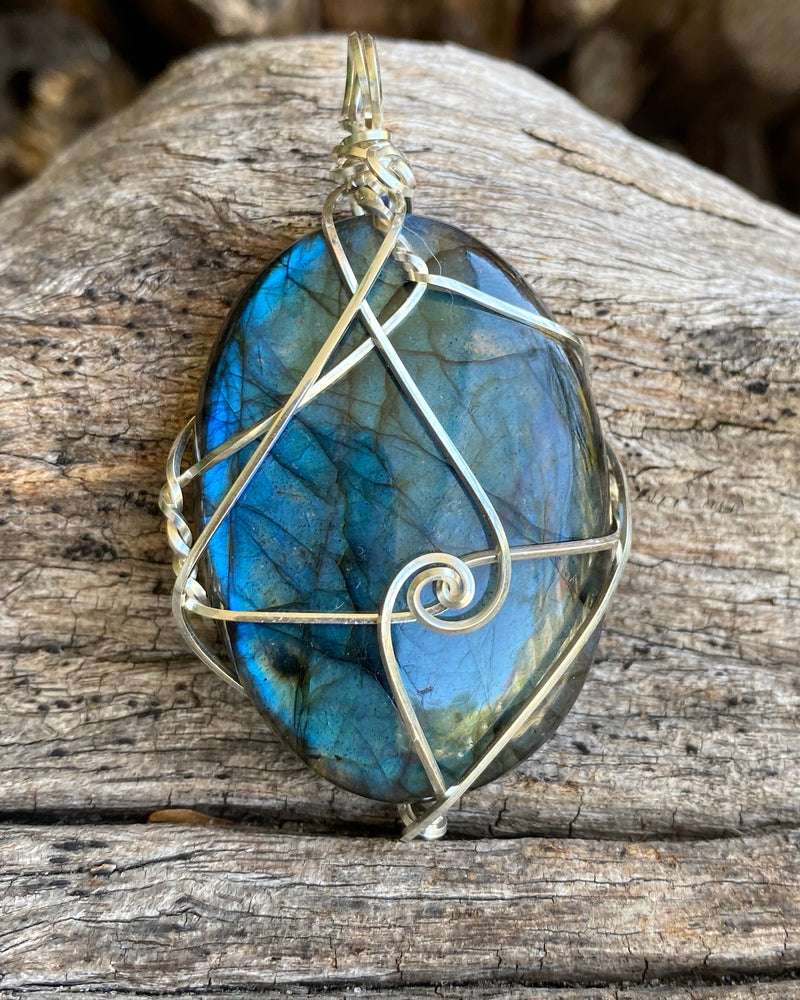 Labradorite pendant necklace